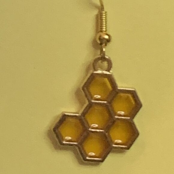 Honeycomb Earring, Honey Earring, Bee Earring, Insect Earring, Bumblebee Earring - Picture 6 of 6